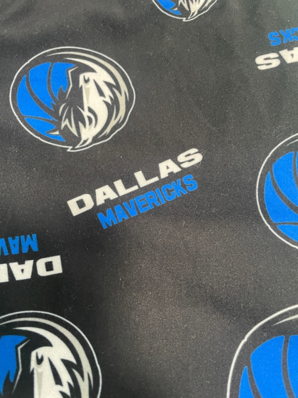 NBA Dallas Mavericks Black & Blue Logo Joggers - Picture 2 of 4